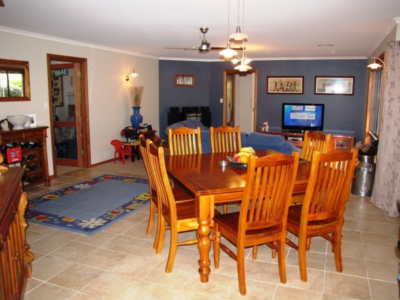 17 Lakewood Ave, Mount Gambier SA 5290