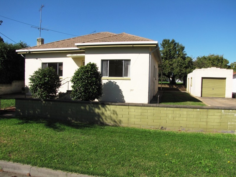 18 LINDSAY STREET, Mount Gambier SA 5290