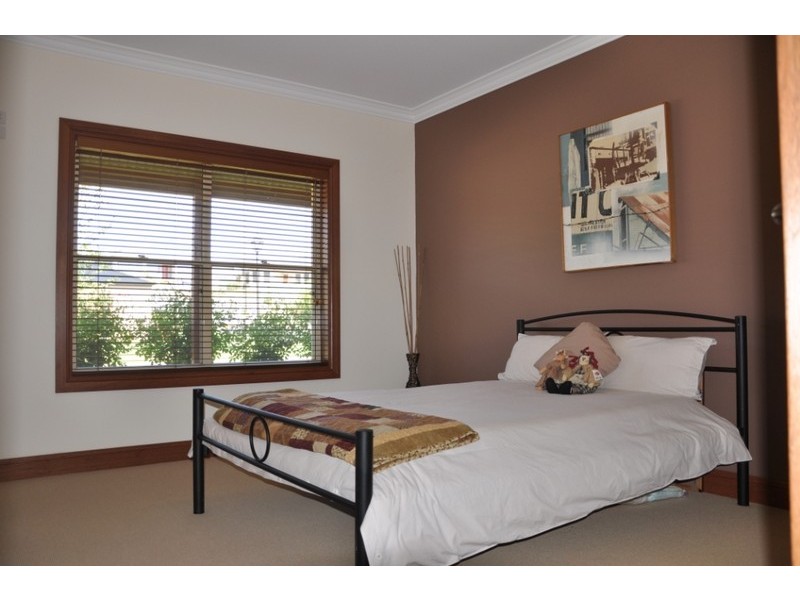 1 Ellwood Court, Mount Gambier SA 5290