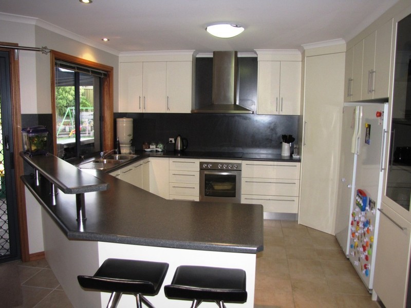 17 Lakewood Ave, Mount Gambier SA 5290