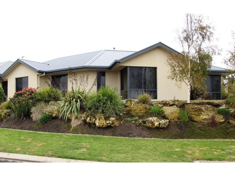 17 Lakewood Ave, Mount Gambier SA 5290