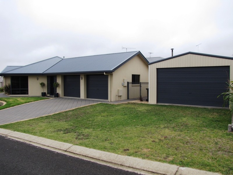 17 Lakewood Ave, Mount Gambier SA 5290