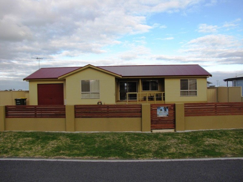 8 Shellsea Court, Pelican Point, Mount Gambier SA 5290