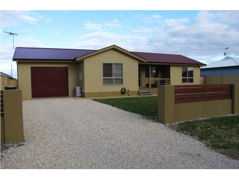 8 Shellsea Court, Pelican Point SA 5291