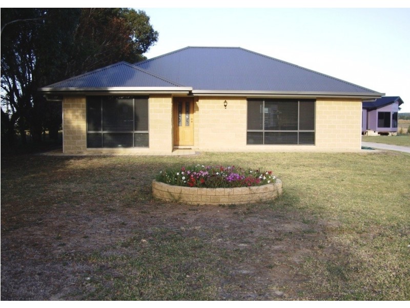 24 Yahl Main Road, Yahl, Mount Gambier SA 5290