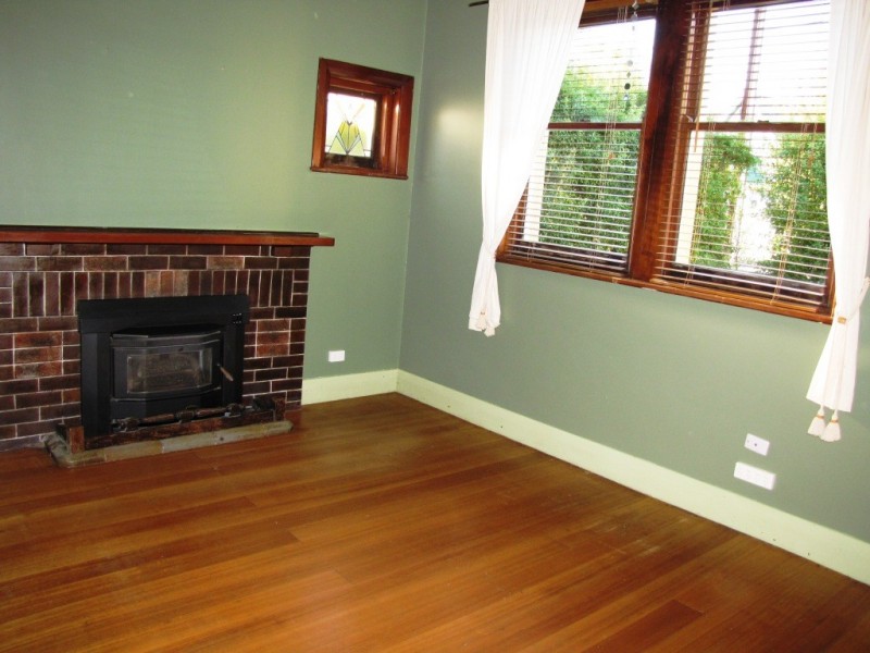 17 Agnes Street, Mount Gambier SA 5290