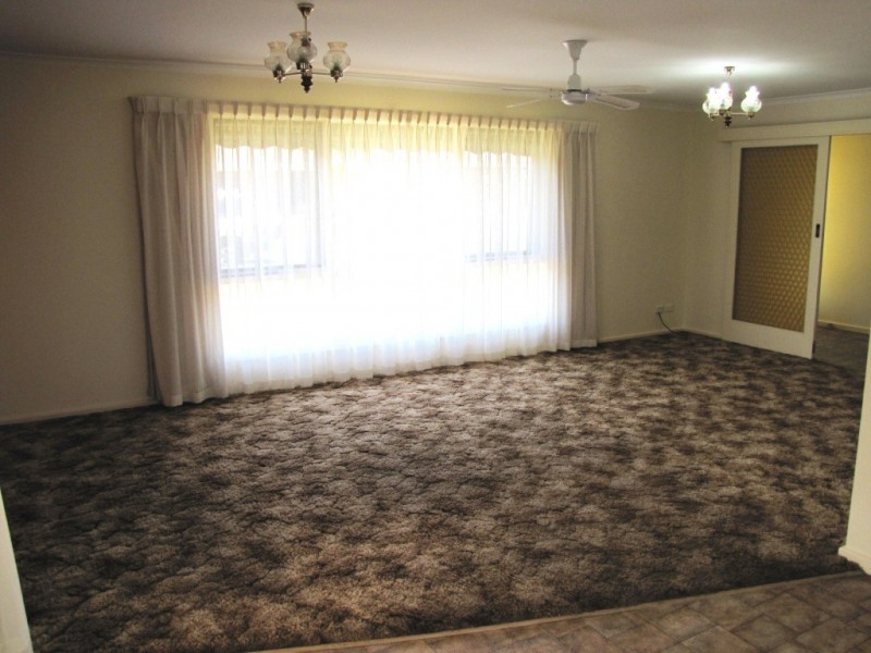 1 Ronald Grove, Mount Gambier SA 5290