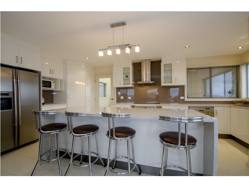 138 Sea Parade, Port Macdonnell SA 5291