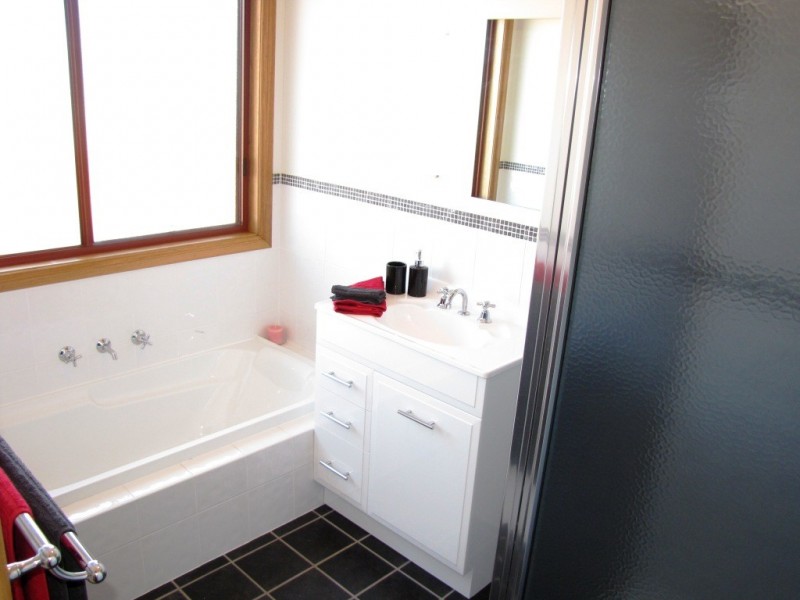 42 Yahl Main Road, Yahl, Mount Gambier SA 5290