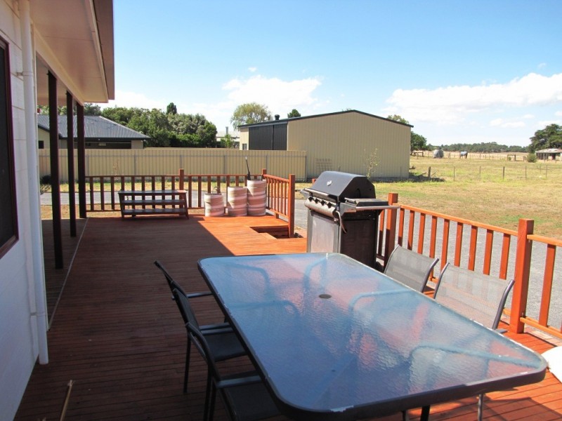 42 Yahl Main Road, Yahl, Mount Gambier SA 5290