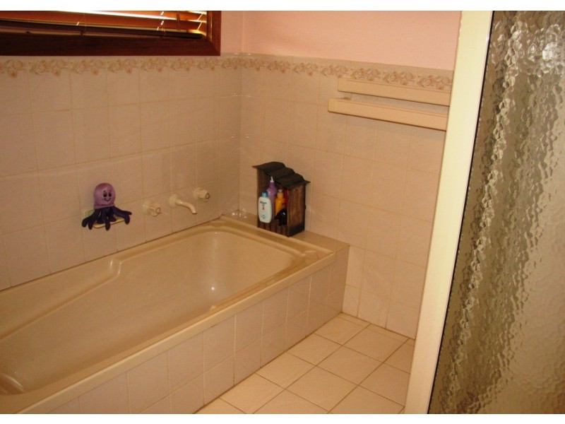 24-26 Livingston Street, Blackfellows Caves, Mount Gambier SA 5290