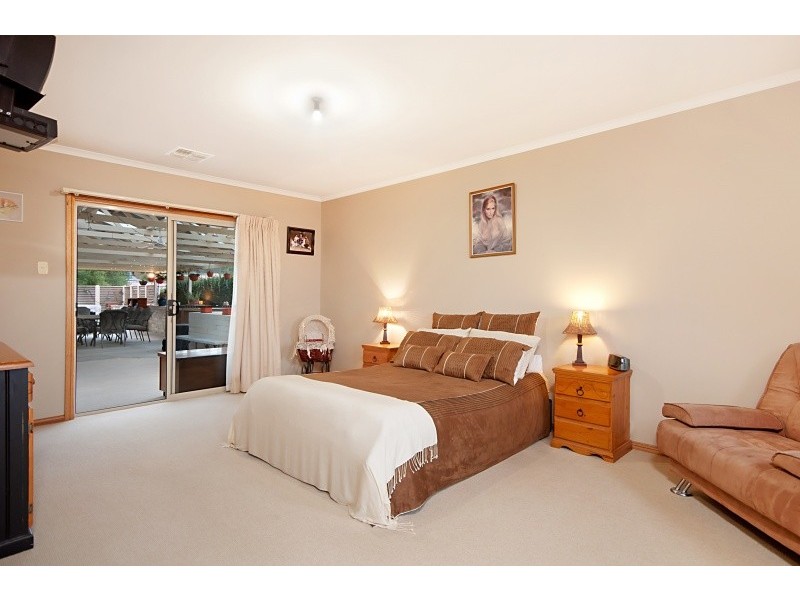 1 Ambrose Court, Worrolong SA 5291