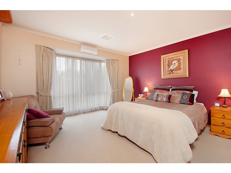 1 Ambrose Court, Worrolong SA 5291