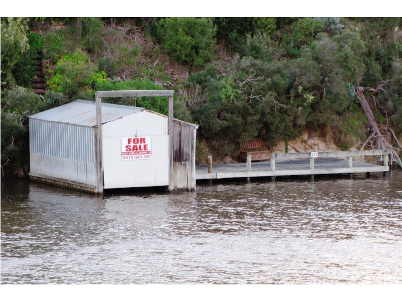 Landing 112 and Boat Shed, Nelson VIC 3292