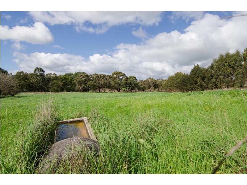 20495 Penola Road, Mount Gambier SA 5290