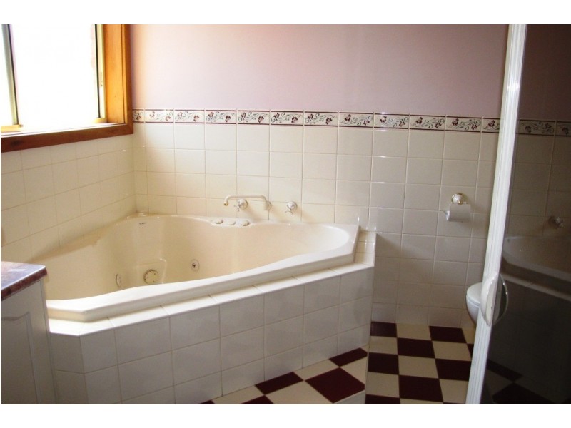 9 Braxton Close, Mount Gambier SA 5290