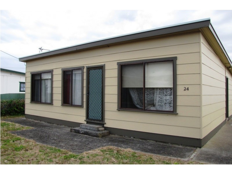 24 Compton Street, Port Macdonnell SA 5291