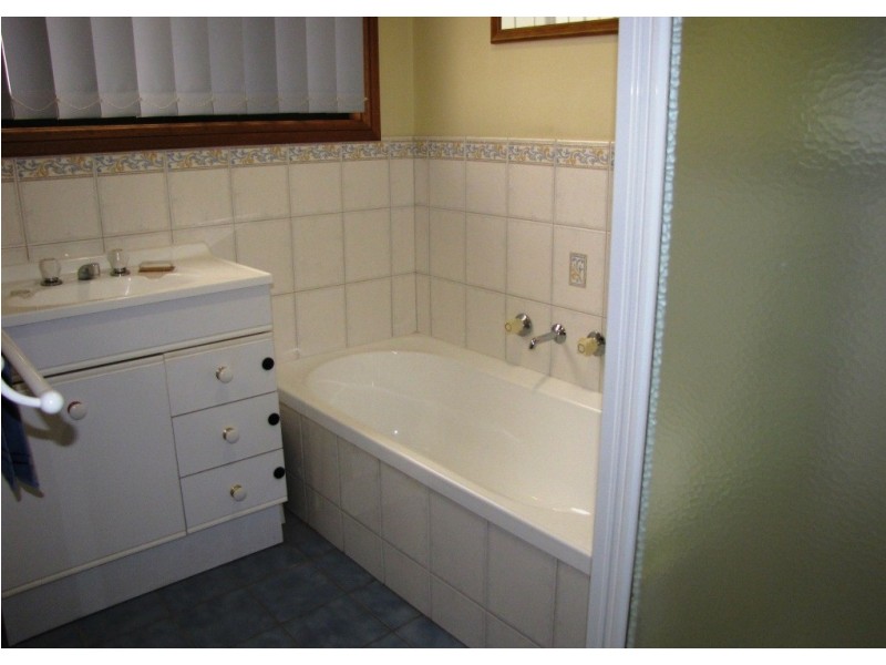 27 William Street, Allendale East SA 5291