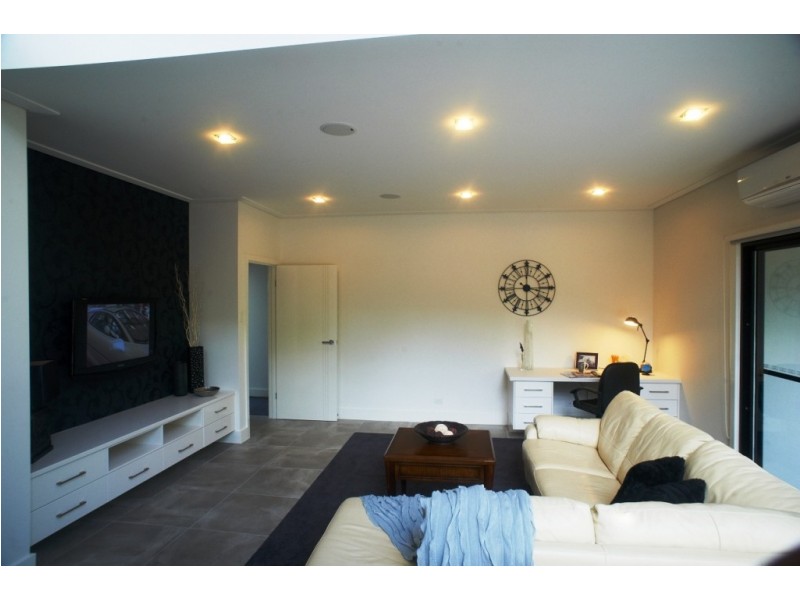 19 Degaris Street, Mount Gambier SA 5290