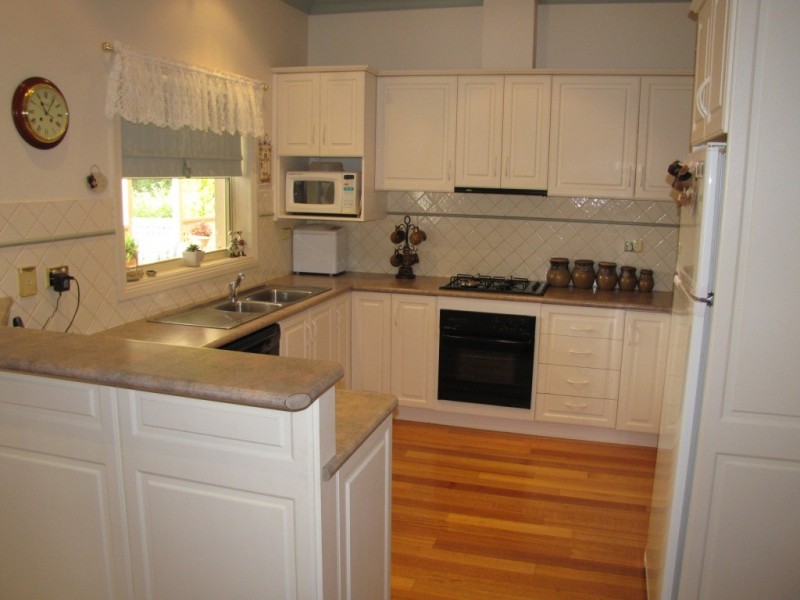 21 Vivienne Avenue, Mount Gambier SA 5290