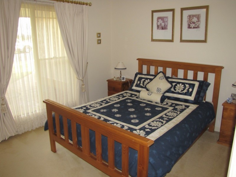 21 Vivienne Avenue, Mount Gambier SA 5290