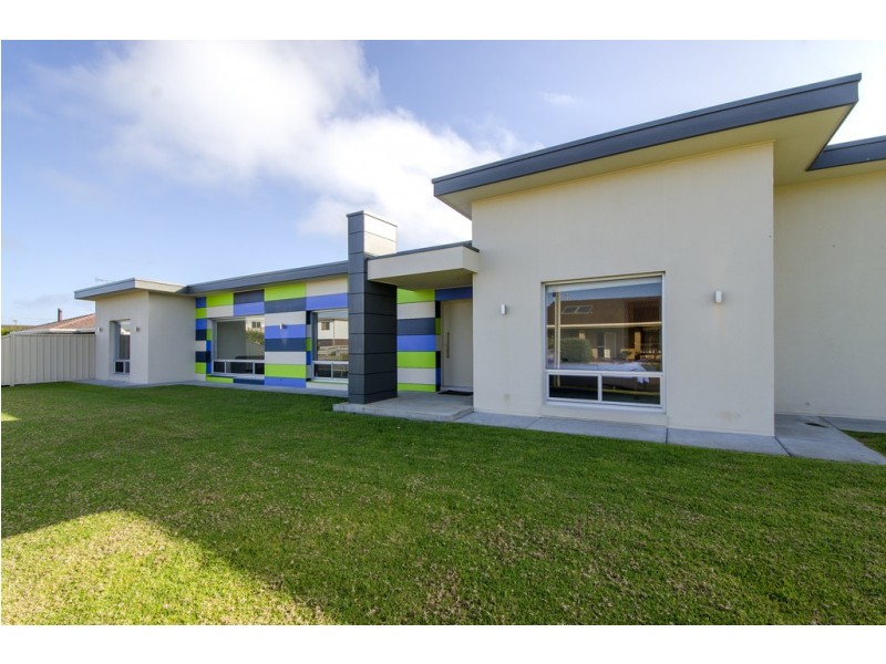 86 Meylin Street, Port Macdonnell SA 5291