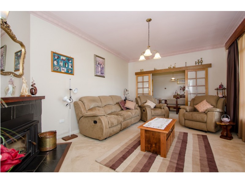 18 Montgomery Avenue, Mount Gambier SA 5290