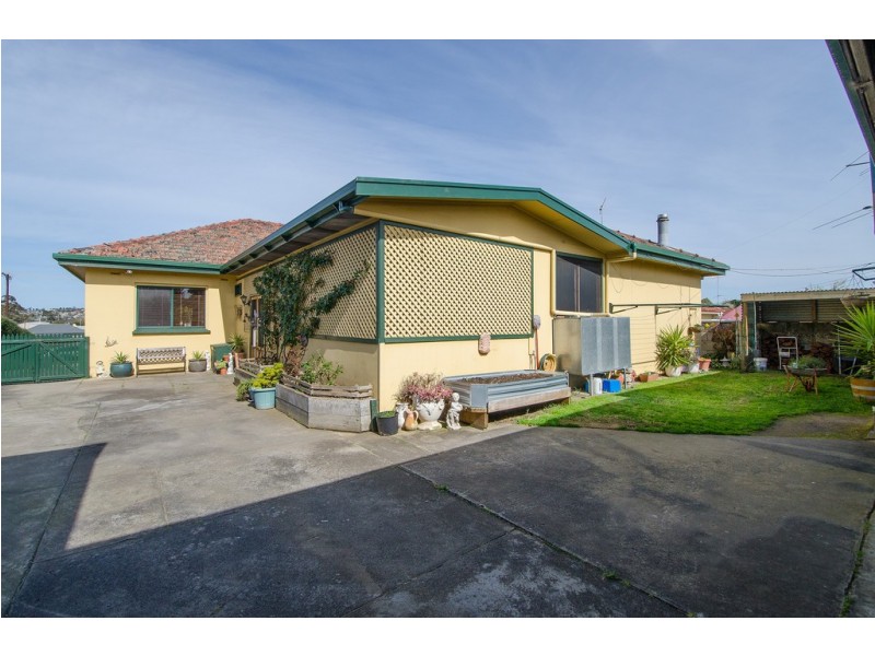 18 Montgomery Avenue, Mount Gambier SA 5290
