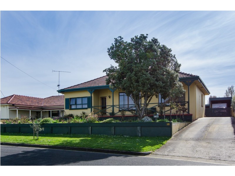 18 Montgomery Avenue, Mount Gambier SA 5290