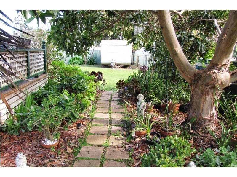 11 Stonehaven Avenue, Nelson VIC 3292