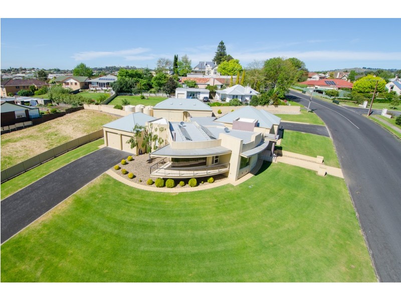 24 Hedley Street, Mount Gambier SA 5290