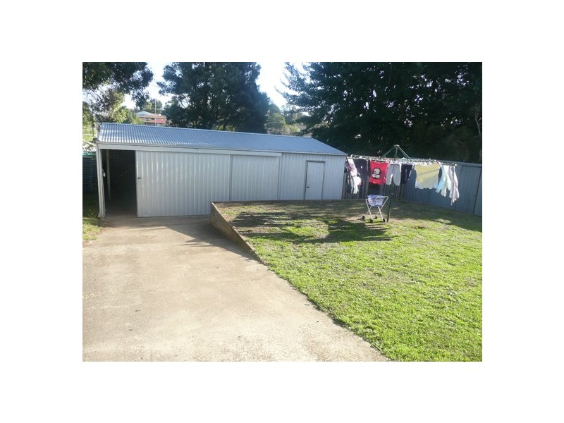 83 Wireless Road West, Mount Gambier SA 5290