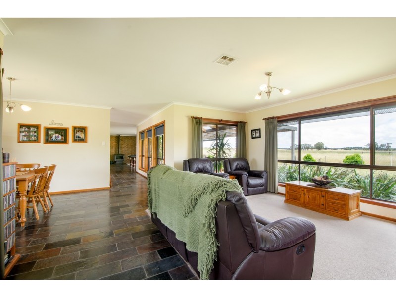 295 Caroline Headquarters Road, Yahl, Mount Gambier SA 5291