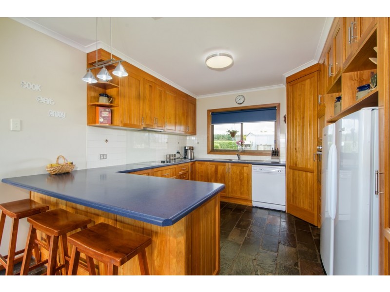 295 Caroline Headquarters Road, Yahl, Mount Gambier SA 5291