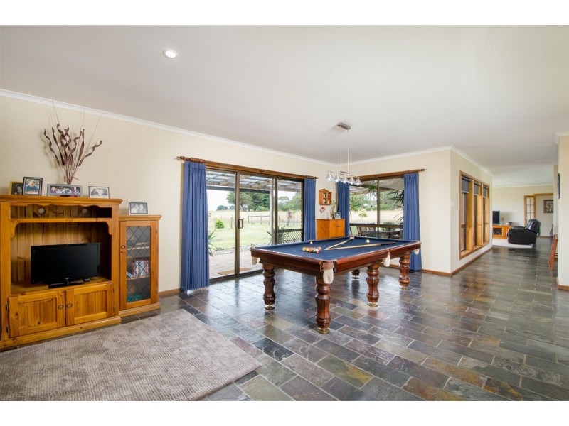 295 Caroline Headquarters Road, Yahl, Mount Gambier SA 5291