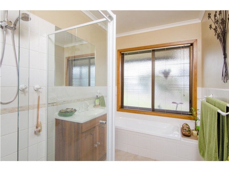 295 Caroline Headquarters Road, Yahl, Mount Gambier SA 5291