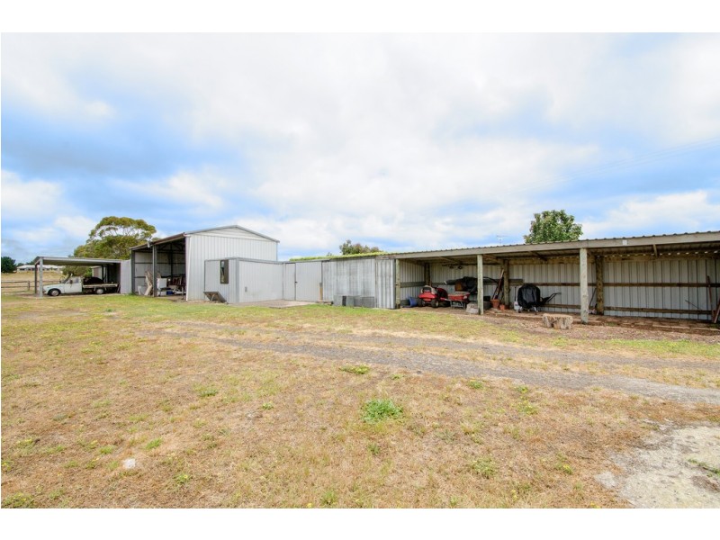 295 Caroline Headquarters Road, Yahl, Mount Gambier SA 5291