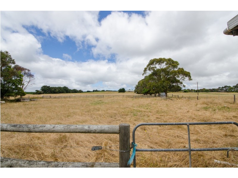 295 Caroline Headquarters Road, Yahl, Mount Gambier SA 5291