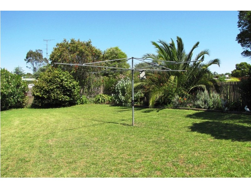 5 Wapling Avenue, Dartmoor VIC 3304