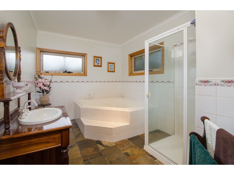 10 Casuarina Grove, Nelson VIC 3292