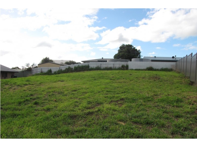 13,15 and 26 Bruning Place, Mount Gambier SA 5290