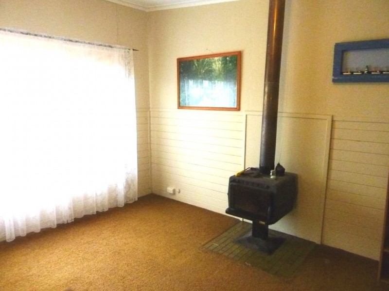 24 Compton Street, Port Macdonnell SA 5291