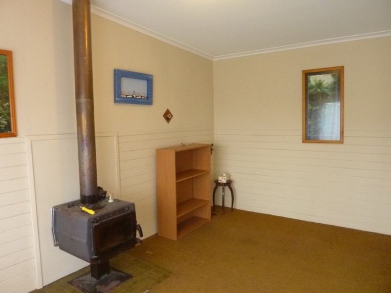 24 Compton Street, Port Macdonnell SA 5291