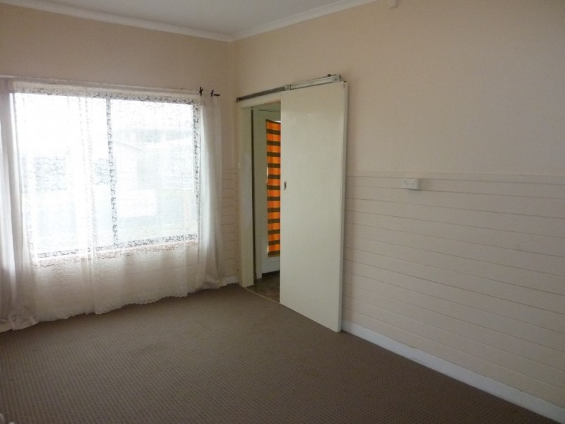 24 Compton Street, Port Macdonnell SA 5291