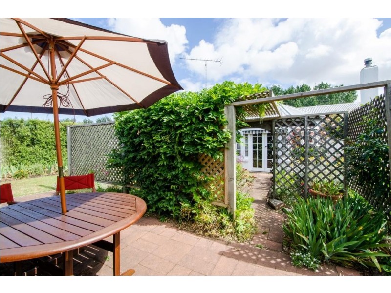 169 Bay Road,, Mount Gambier SA 5290