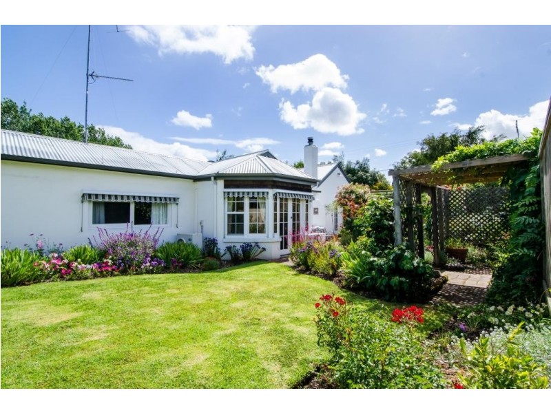 169 Bay Road,, Mount Gambier SA 5290