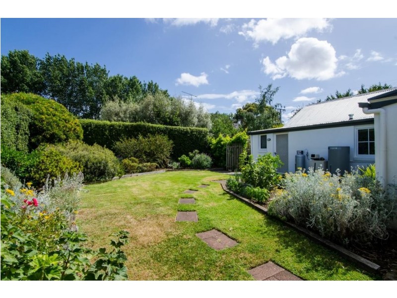 169 Bay Road,, Mount Gambier SA 5290