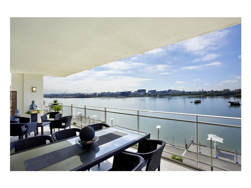 4 The Crescent, Wentworth Point NSW 2127