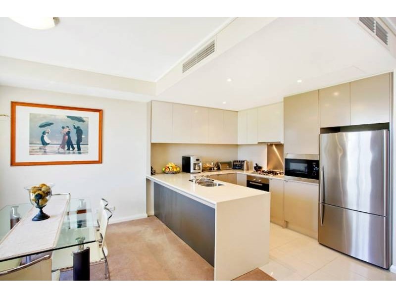 2 The Crescent, Wentworth Point NSW 2127