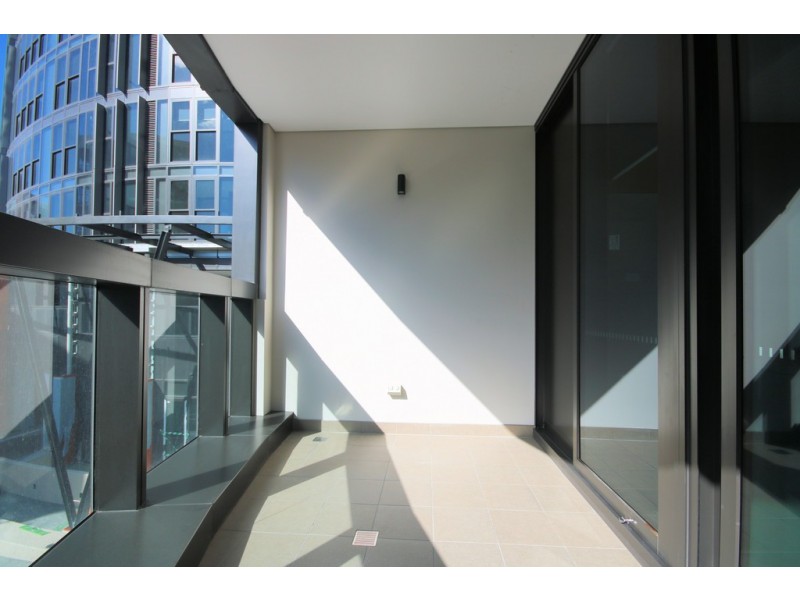 2** / 2 Waterways Street, Wentworth Point NSW 2127